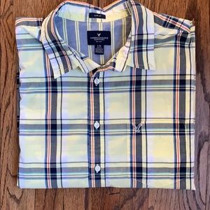 *American Eagle* Men’s Short Sleeve Shirt
